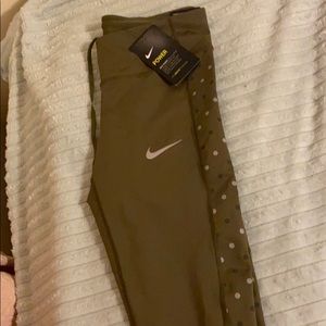 New Nike green leggings